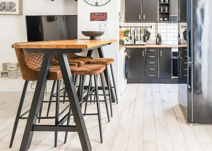 & Center * 코라레호